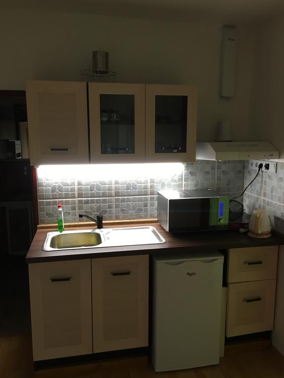 City Apartment Дечин Экстерьер фото